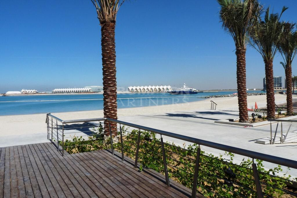 Ready To Move In | Beach Access | Book Now - Photo 4