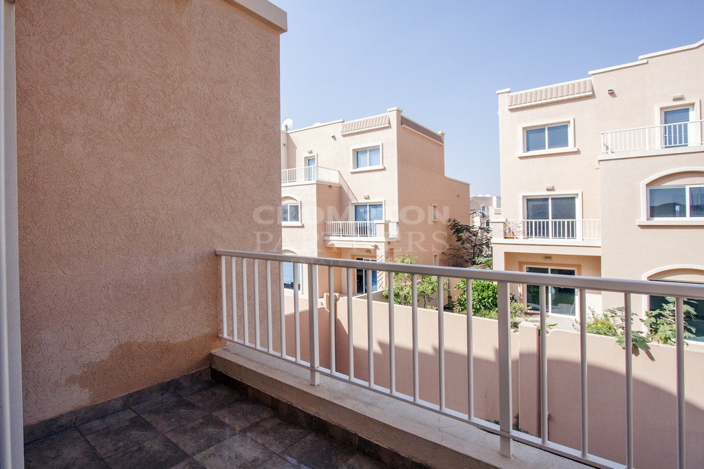 Own Private Pool | Garden | Close to Airport - Photo 5