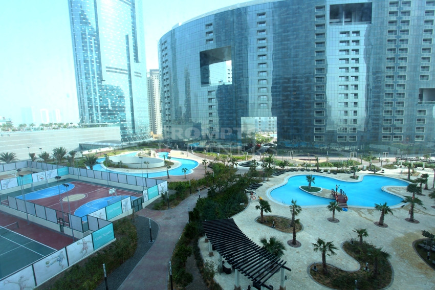 Modern | Premium Area | Iconic Tower | Vacant - Photo 5