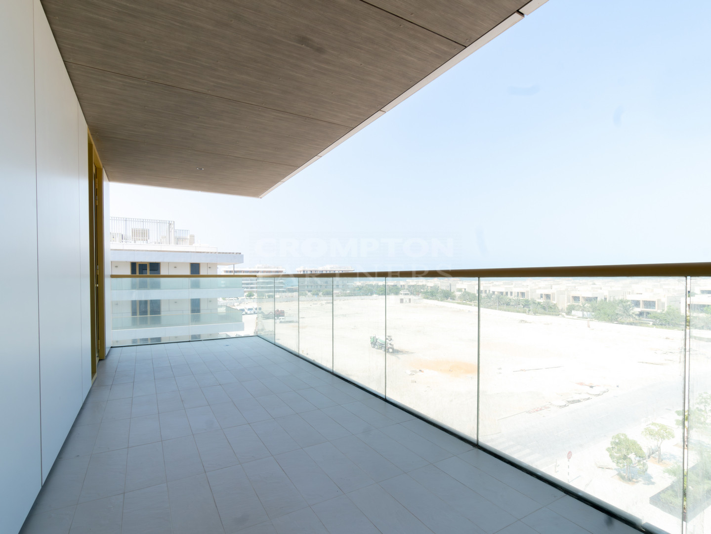 Sea View | Spacious | Vacant | Beach Access - Photo 2