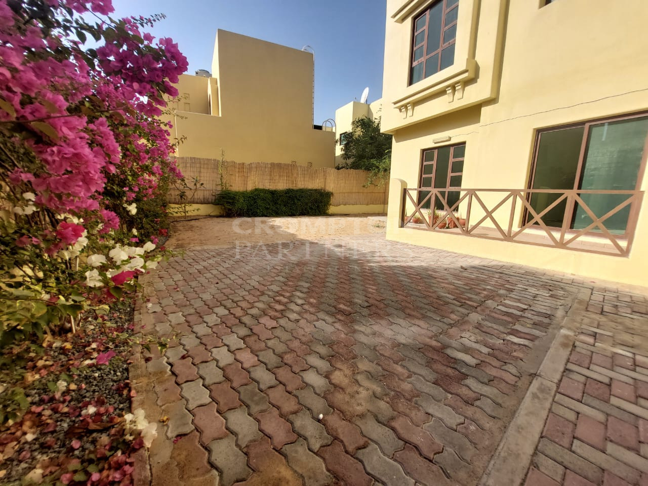 Spacious | Great Community | Vacant and Ready - Photo 2