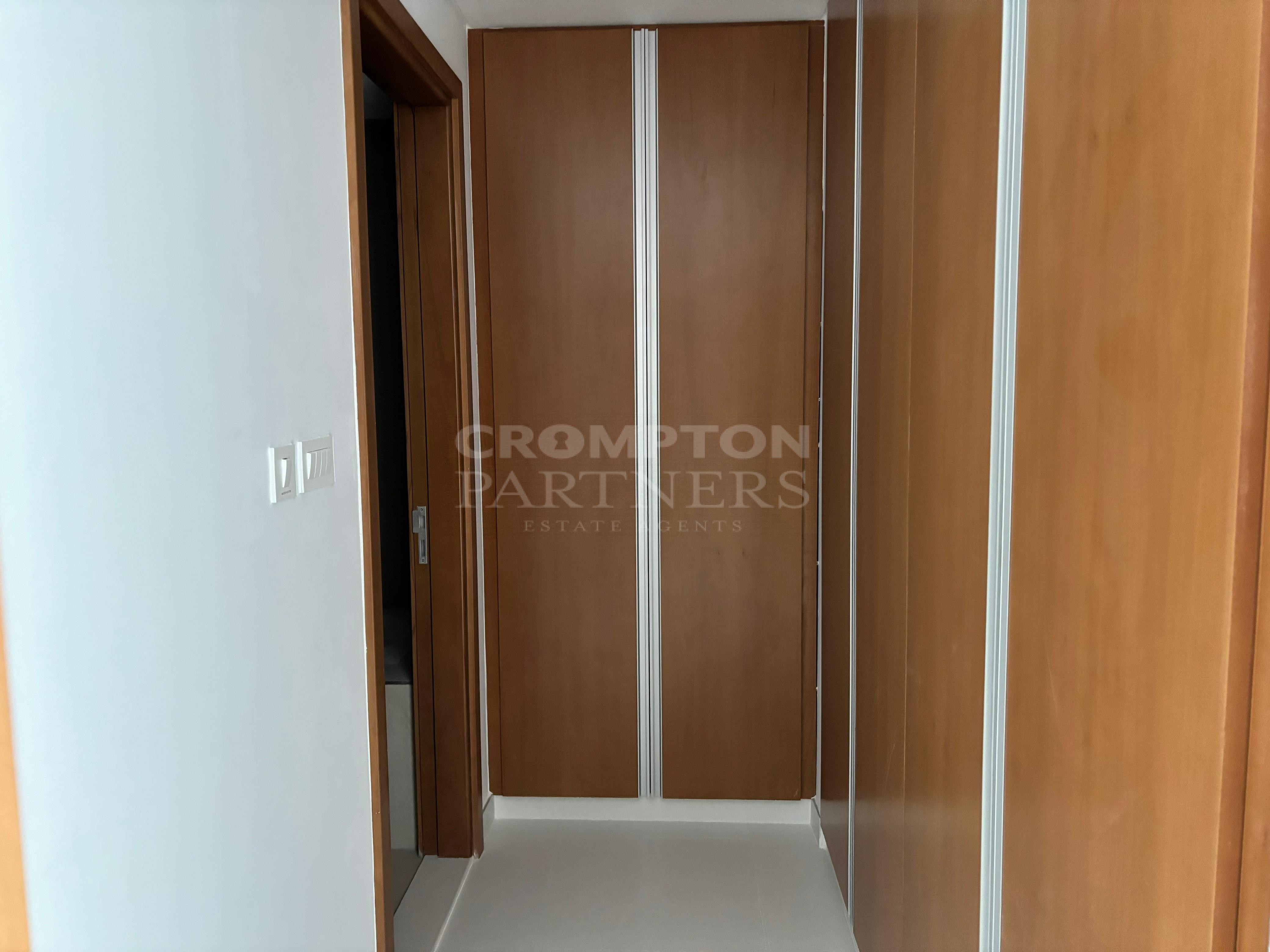 Fancy | Big Layout | Prime Location | Terrace - Photo 5
