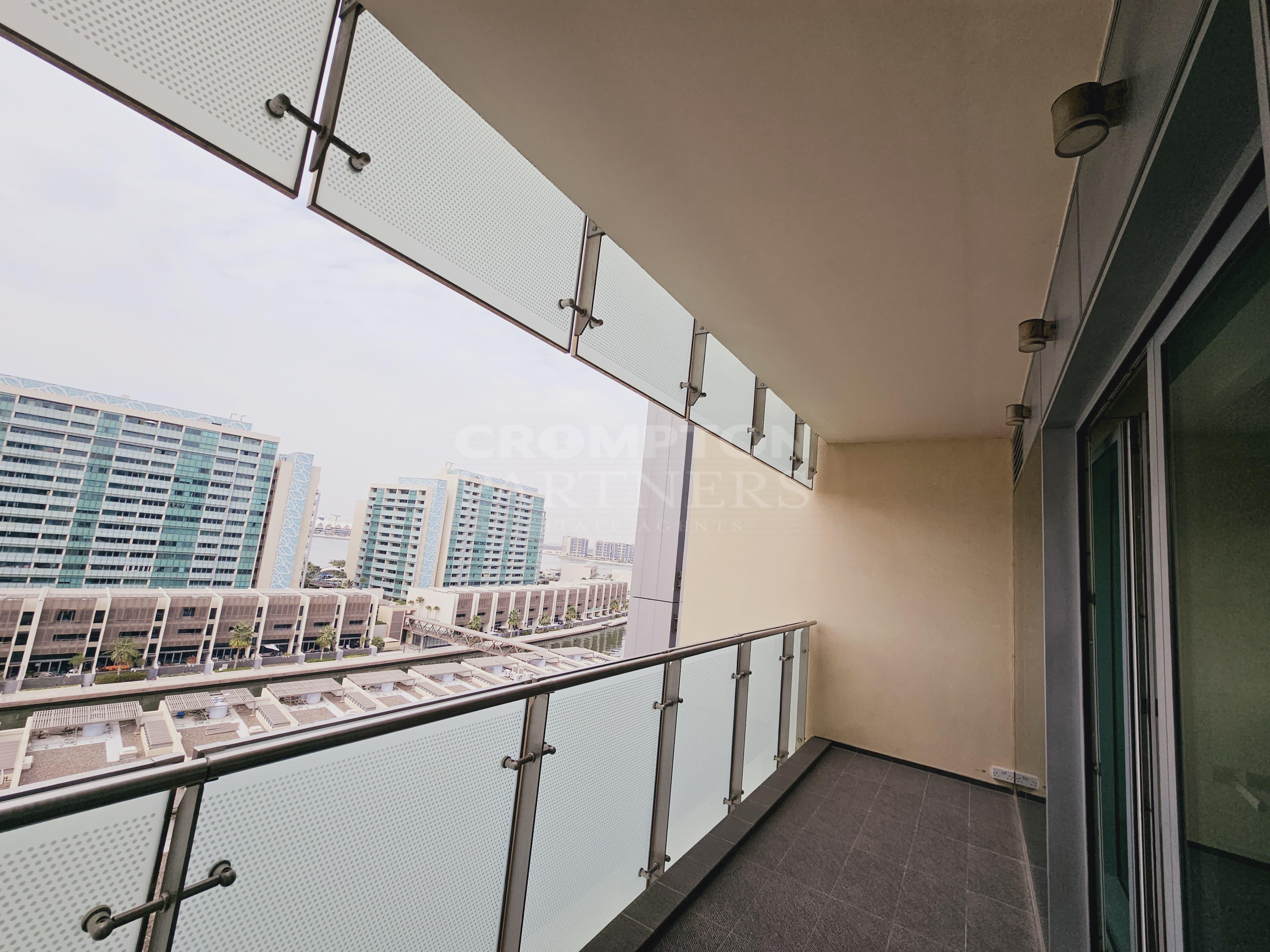 Canal Views | Beach Access | Fully Fitted Kitchen - Photo 2