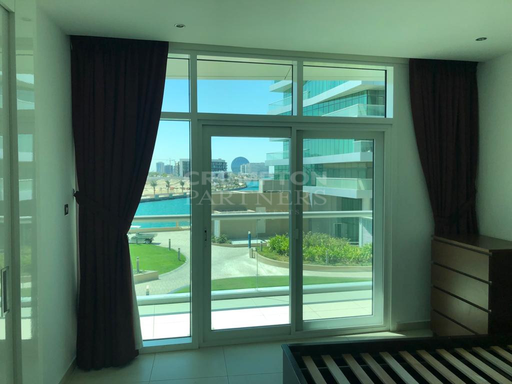 Sea view | Furnished | Vacant | Prime Location - Photo 5