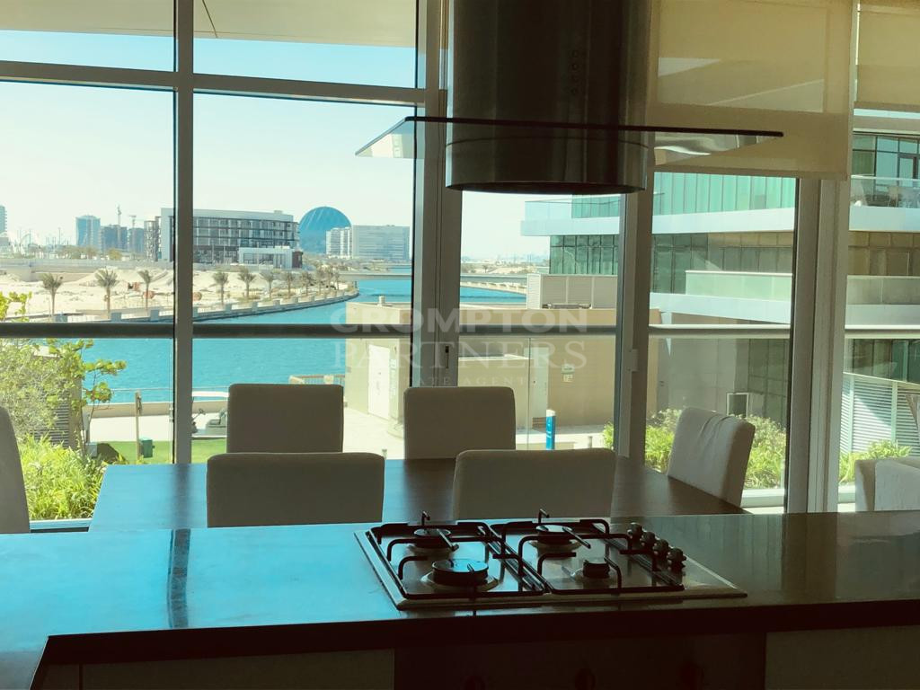Sea view | Furnished | Vacant | Prime Location - Photo 2
