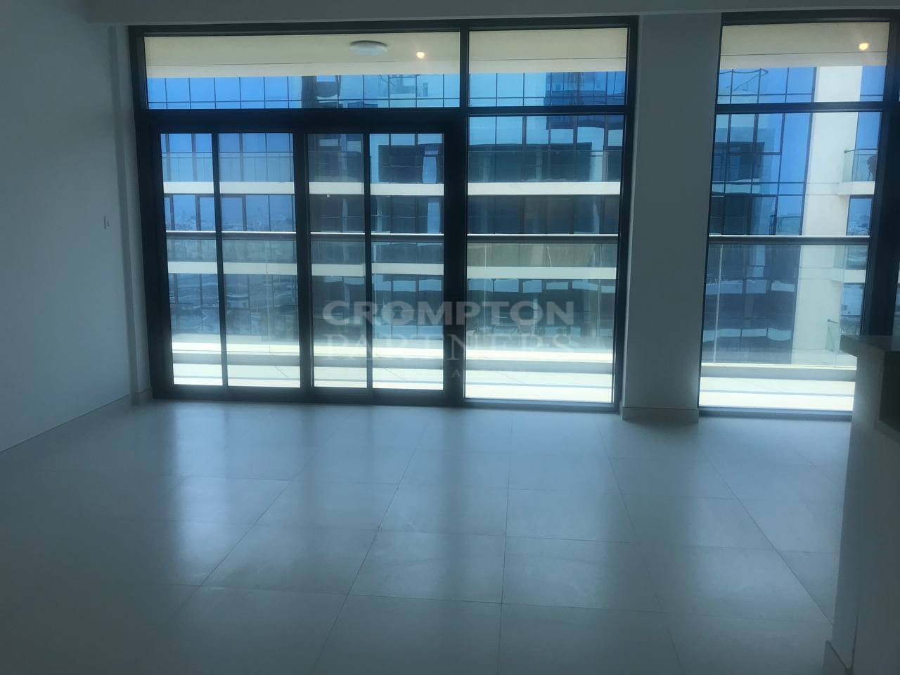 Duplex | Large Layout | Canal View | Vacant - Photo 2