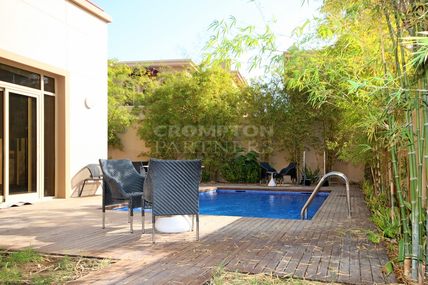 Outstanding | Spacious | Ready To Move In - Photo 2