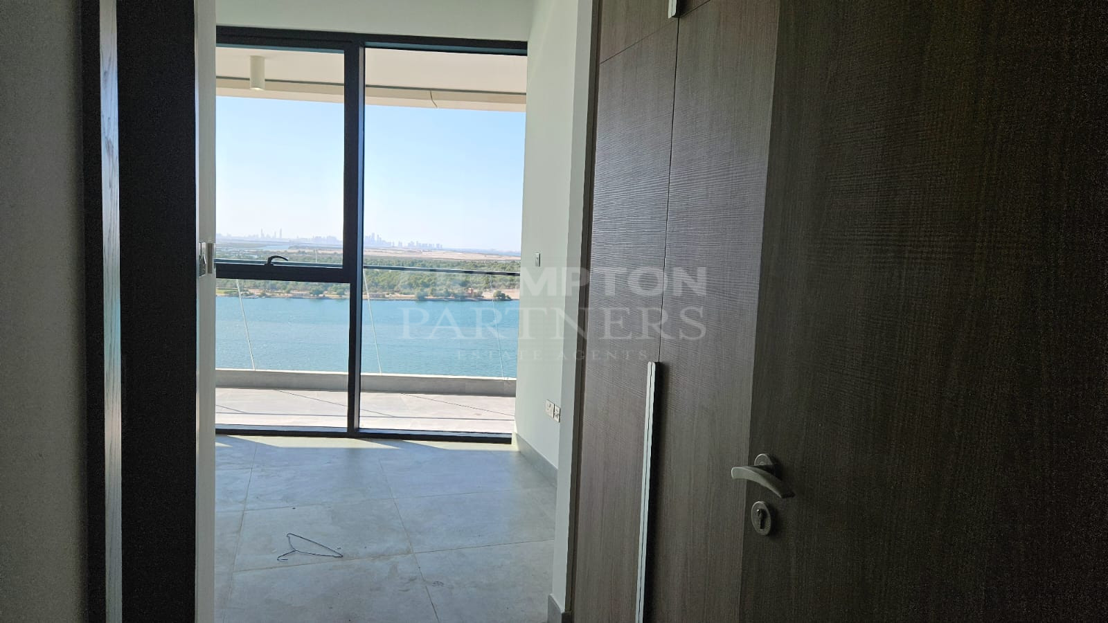 High Floor | Upscale | Vacant And Ready - Photo 5