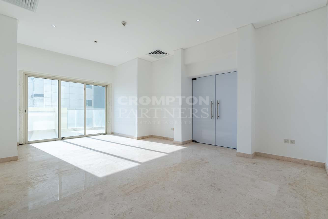Mesmerizing Views | Penthouse | Ready To Move In - Photo 5