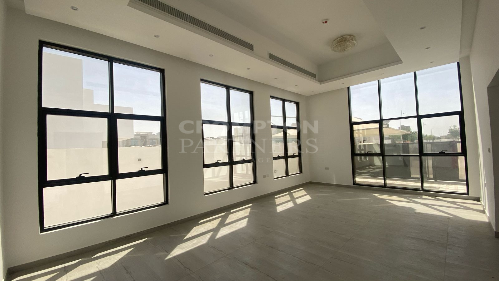 Luxurious Living | Great Family Home | Vacant - Photo 3