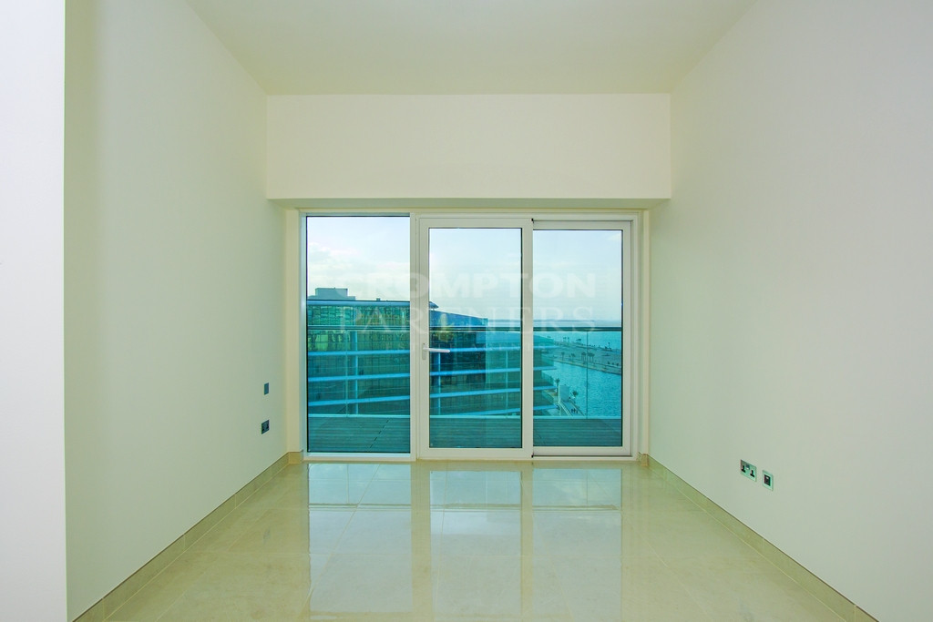 Full Sea View 3BR Apt | Vacant Soon | Spacious | - Photo 4