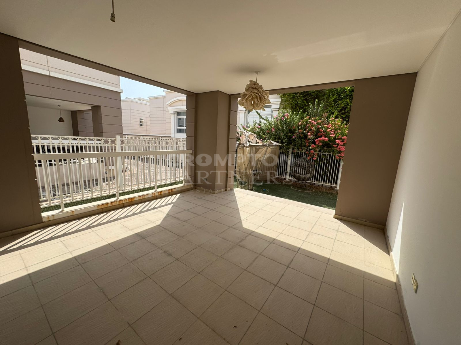 Corner | Semi Detached Villa | Vacant Now - Photo 5