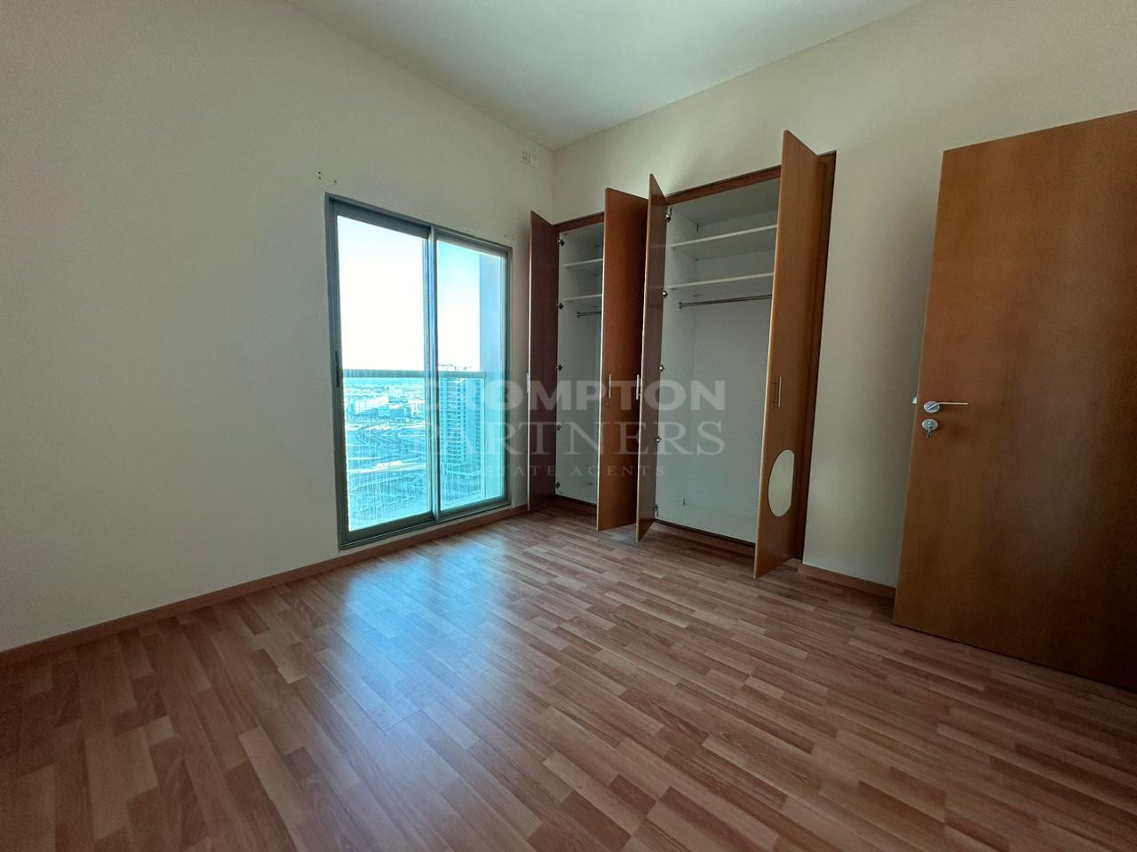 Bright 2BR with Maid|Tenanted Unit|Prime Location - Photo 5