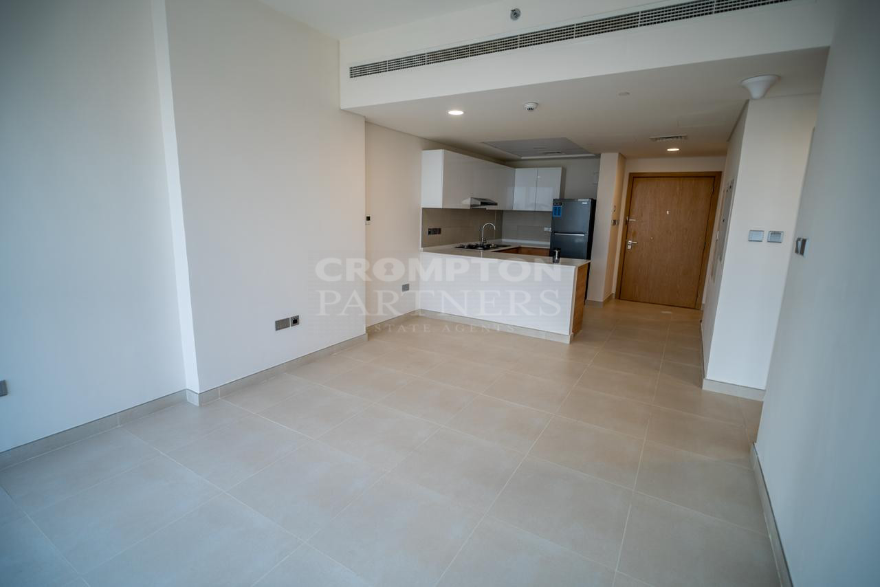 Luxurious Living | Prime Location | Upcoming - Photo 4