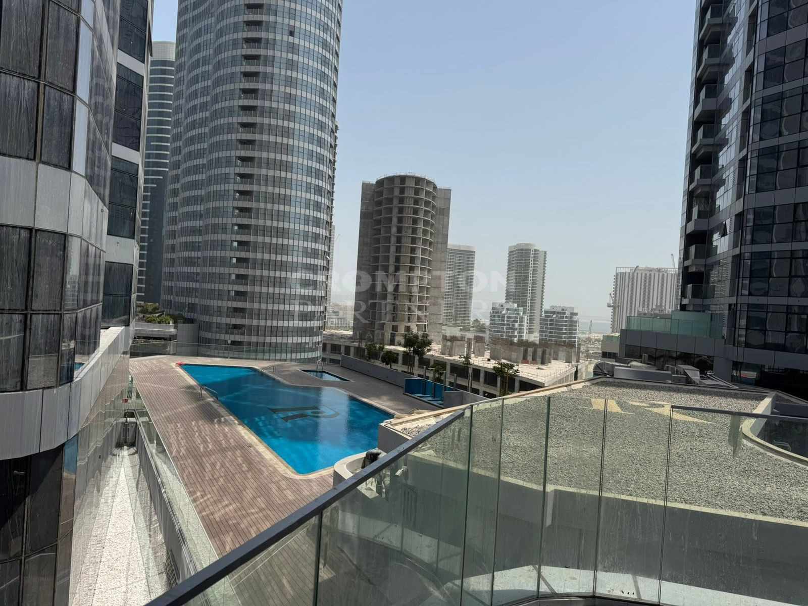 Luxurious Living | Prime Location | Upcoming - Photo 3