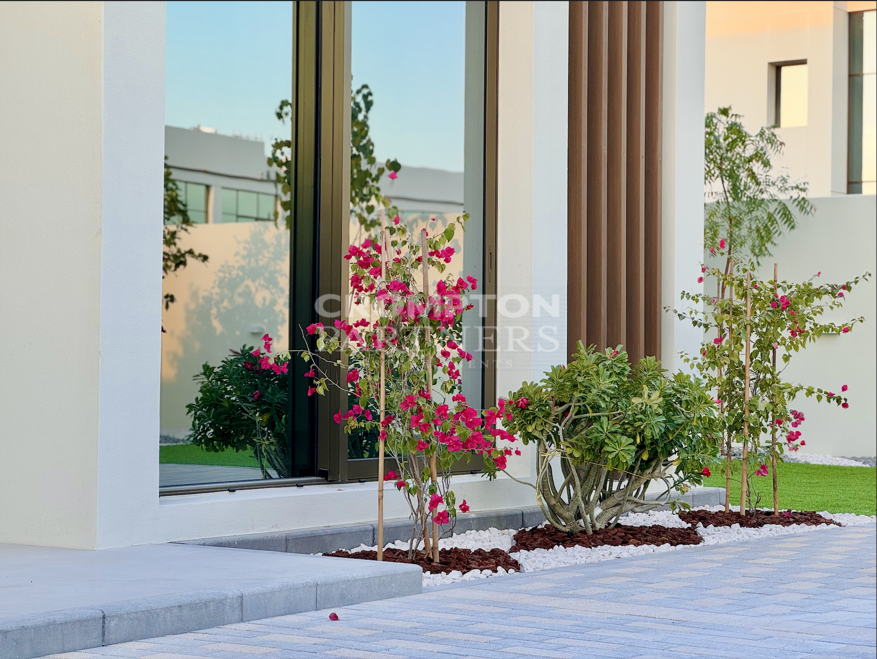Excellent Family Home | With Maids | Prime Area - Photo 2