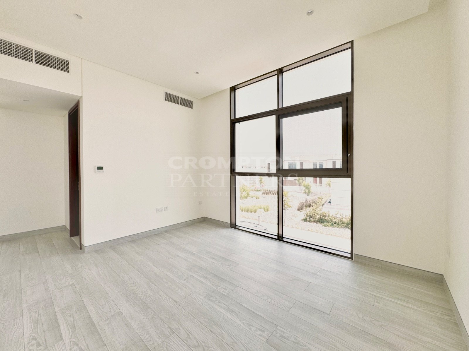 Mesmerizing | Vacant | Great Family Home - Photo 3