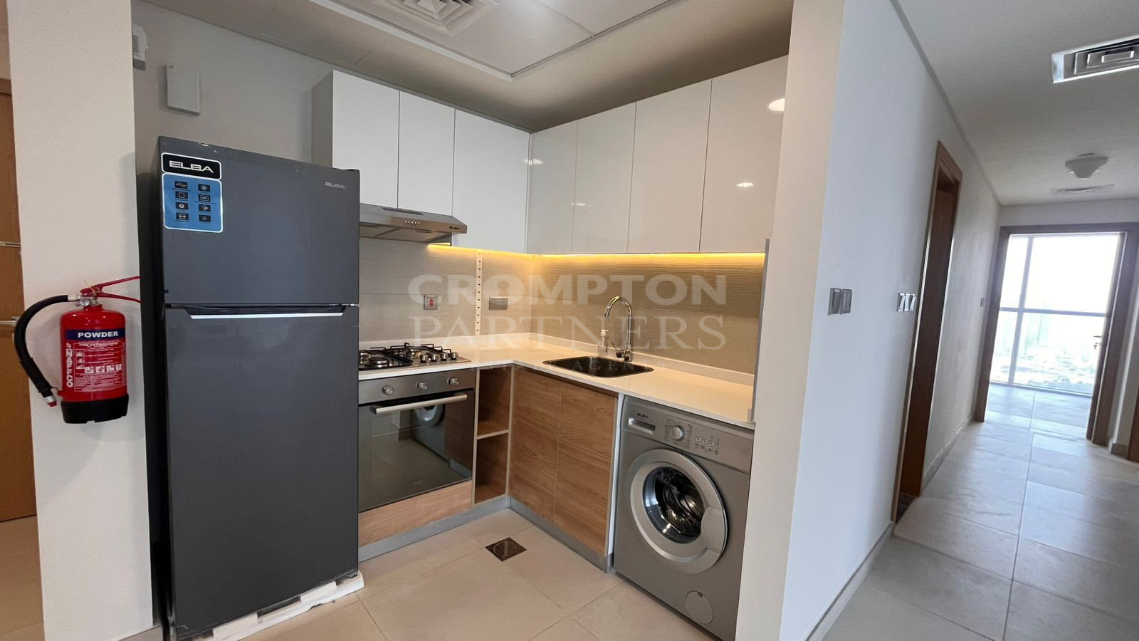 Exceptional | Spacious | Prime Location | Vacant - Photo 3