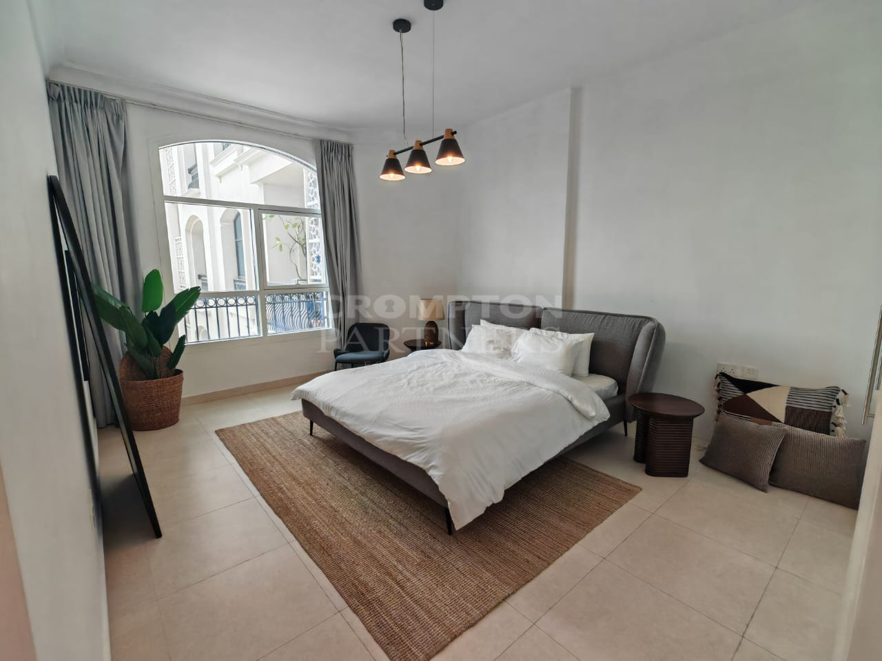 Stunning Golf + Pool view | 2BR | Rented - Photo 5