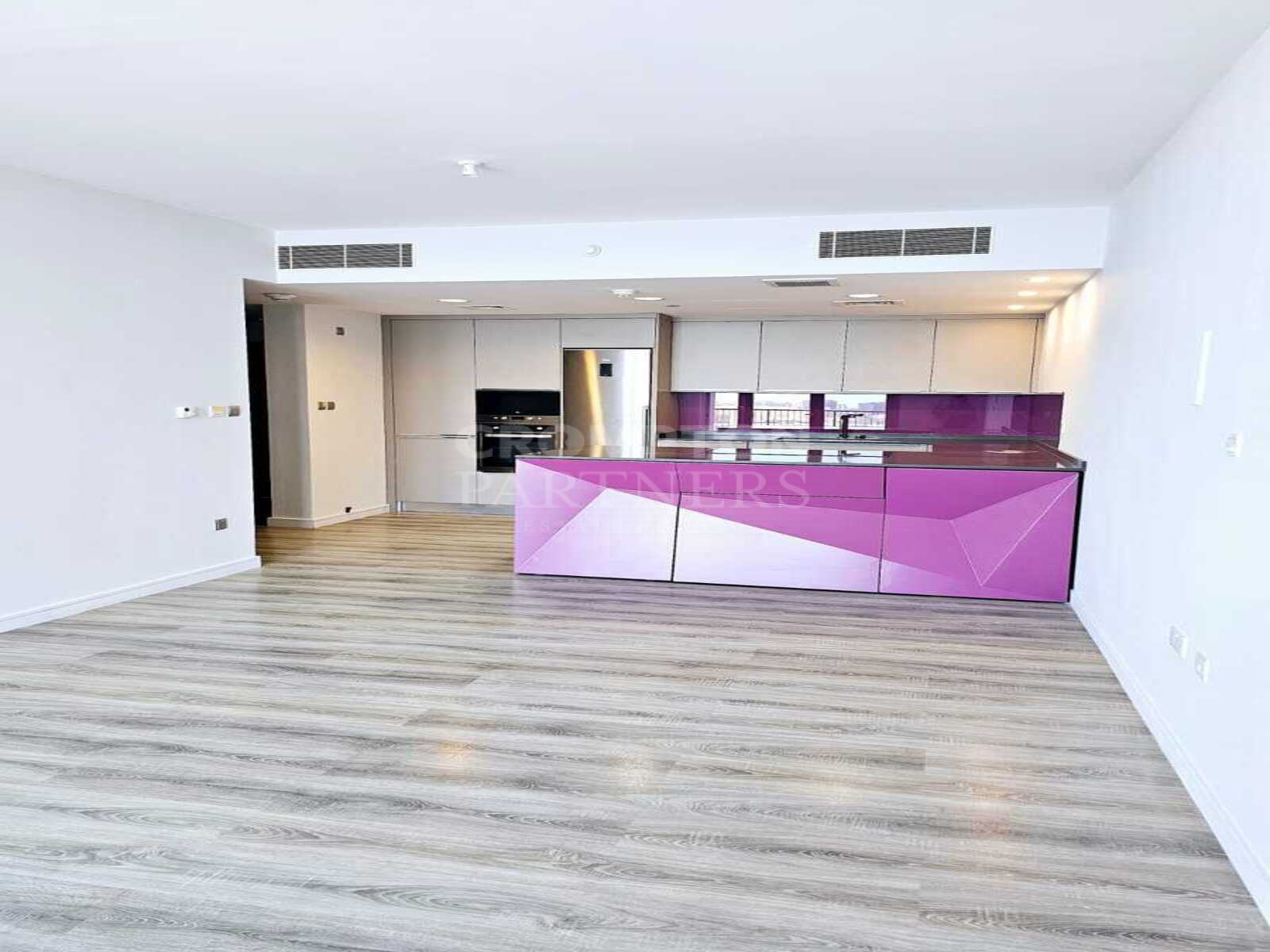 Upgraded | Full Sea View | Prime Location - Photo 5
