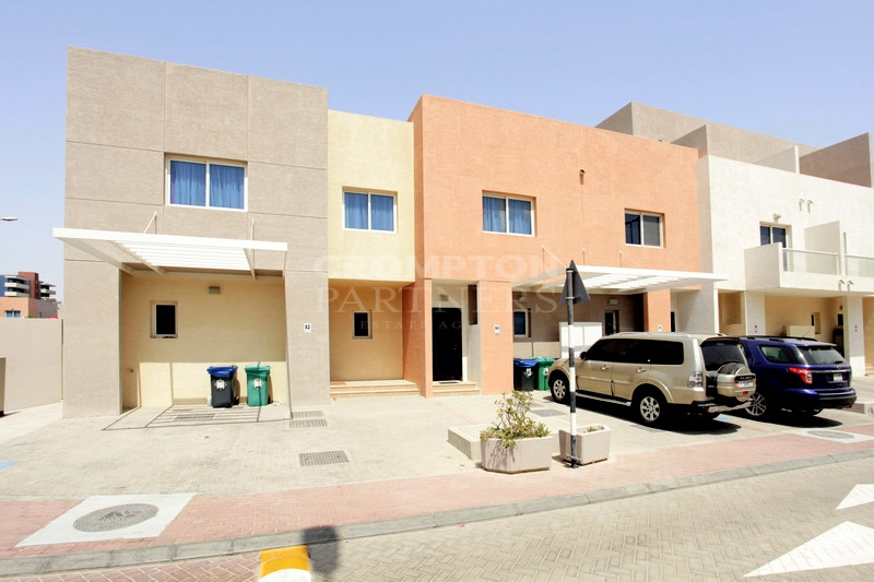 Single Row 5BR Villa | Road View | Swimming Pool