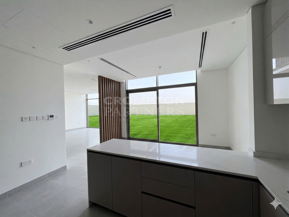 Premium Townhouse | Nad Al Dhabi | Prime Spot - Photo 3