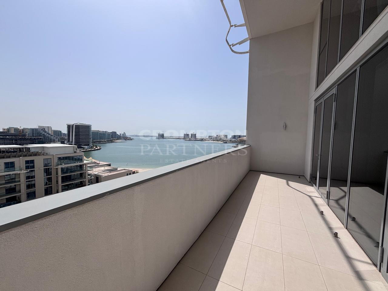 Upscale Duplex|Stunning Sea Views|High-End Finish