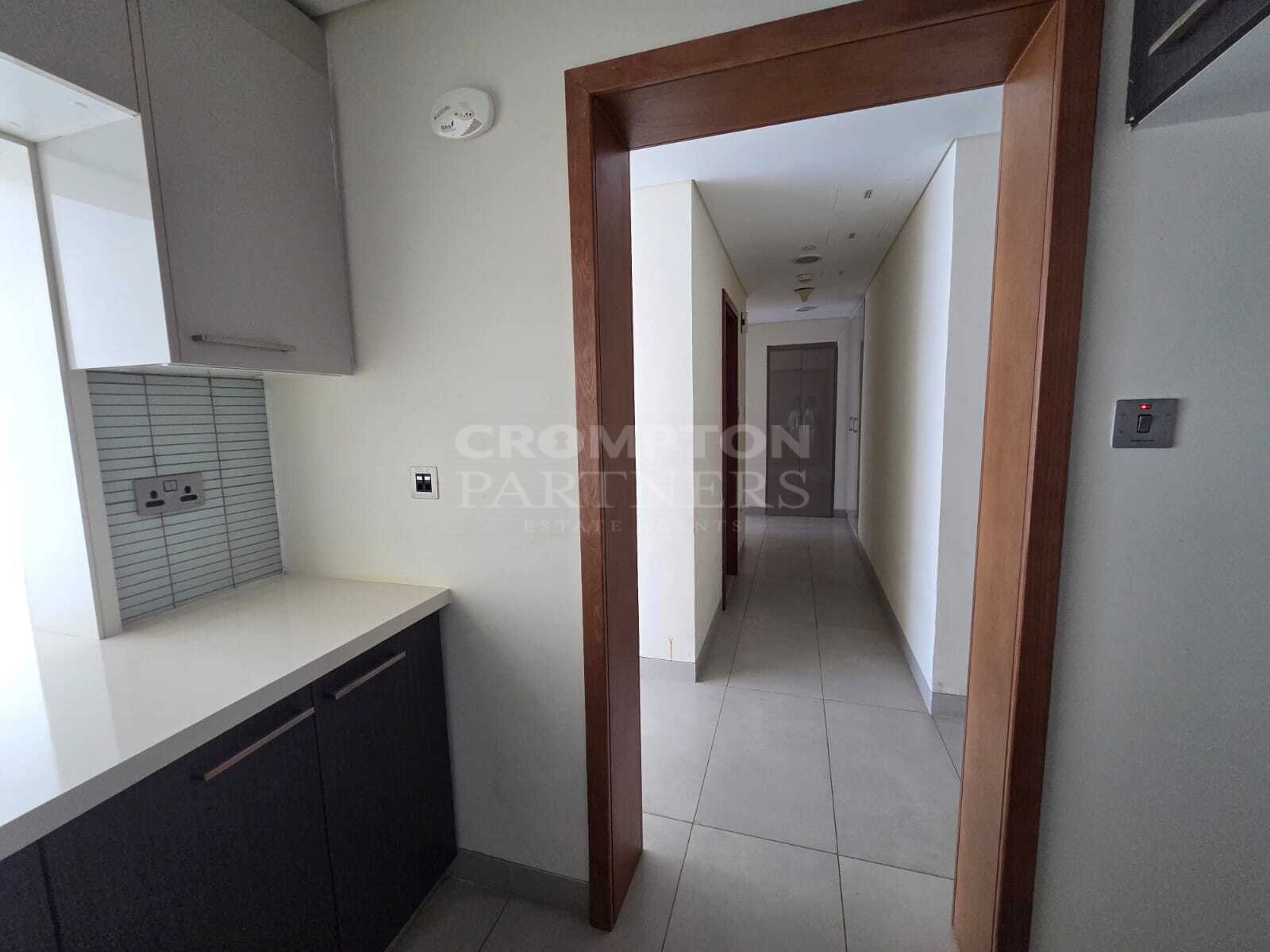 Vacant And Ready|Spacious|Best Location - Photo 5