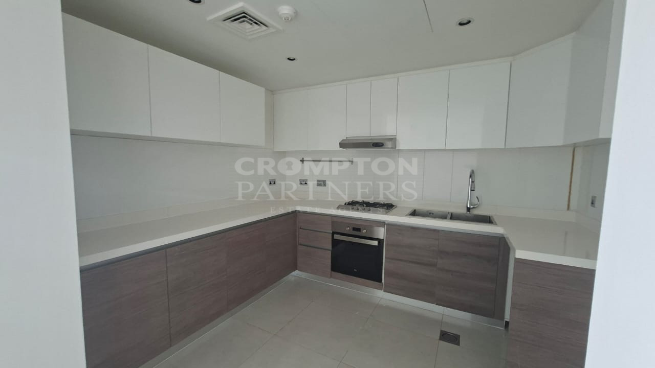 Prime Location | Vacant | Actual Photos | 4 Chqs - Photo 5