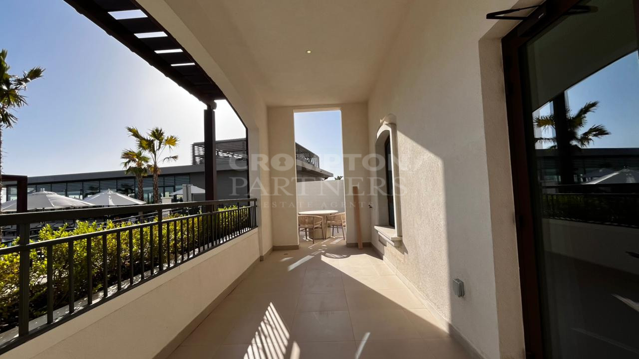 Upgraded Finishes | 2 Parking | Full Golf View - Photo 5