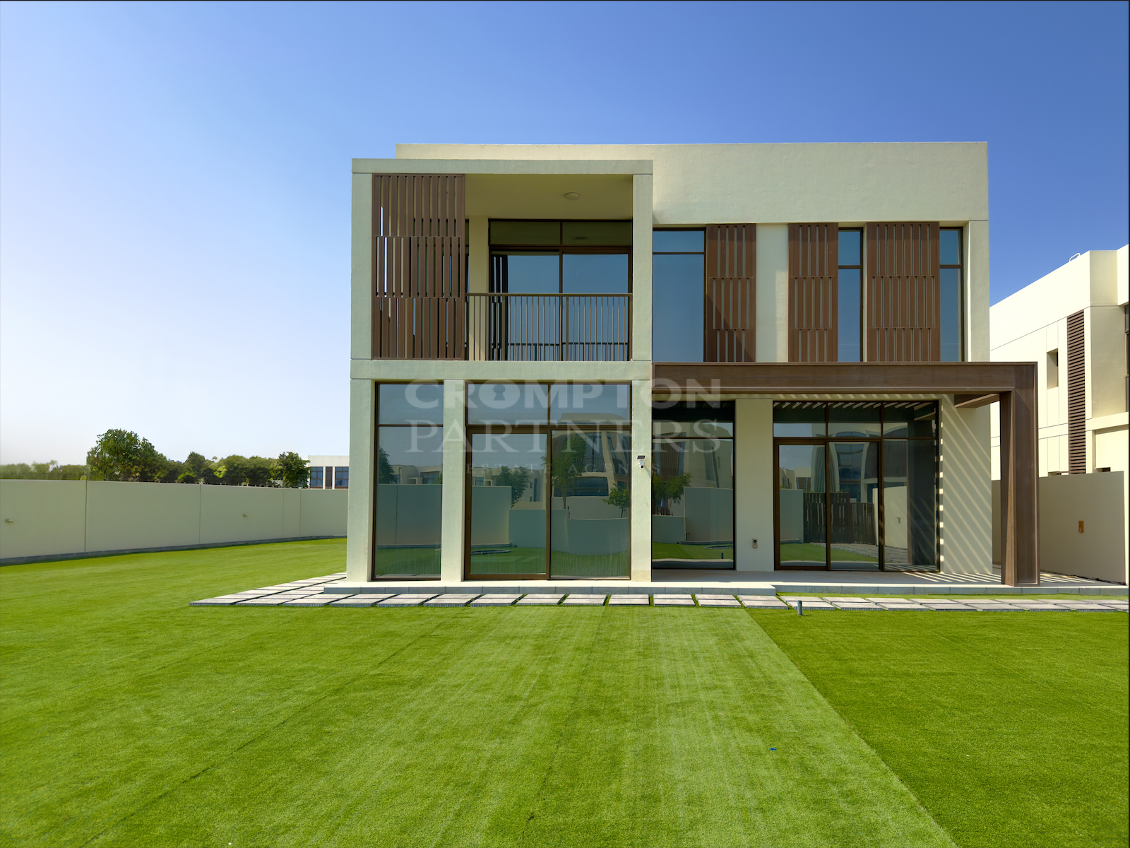 Executive with Landscape | Largest Corner