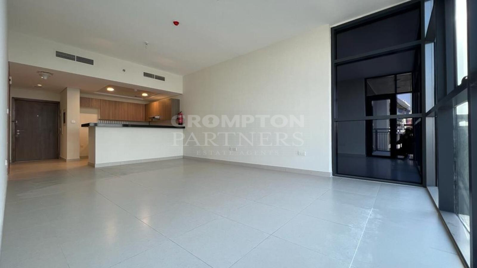 Bright | Spacious Balcony | Mid Floor Unit - Photo 5