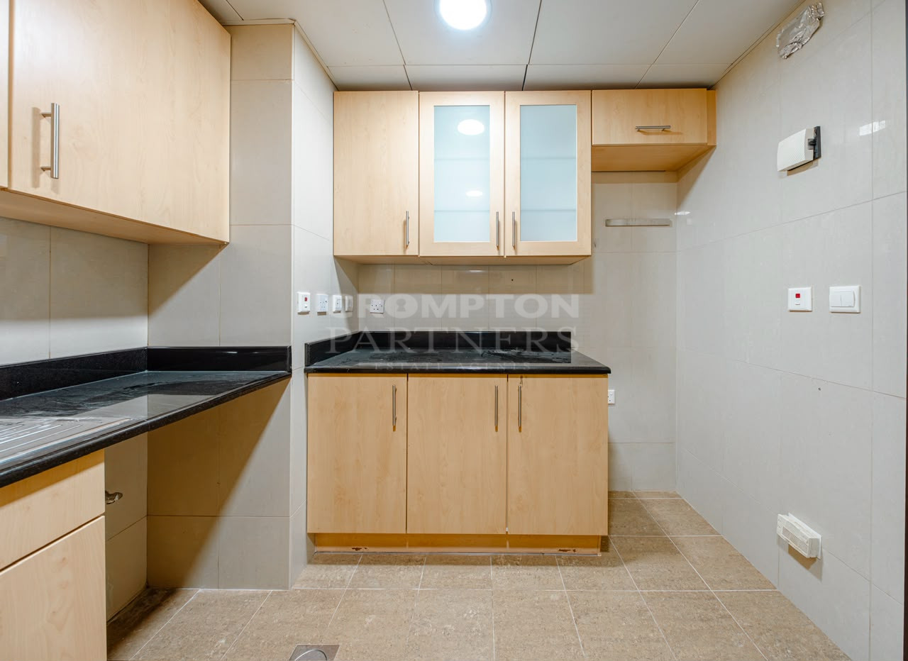 1+1 | Spacious | Vacant | Actual Unit Photos - Photo 5