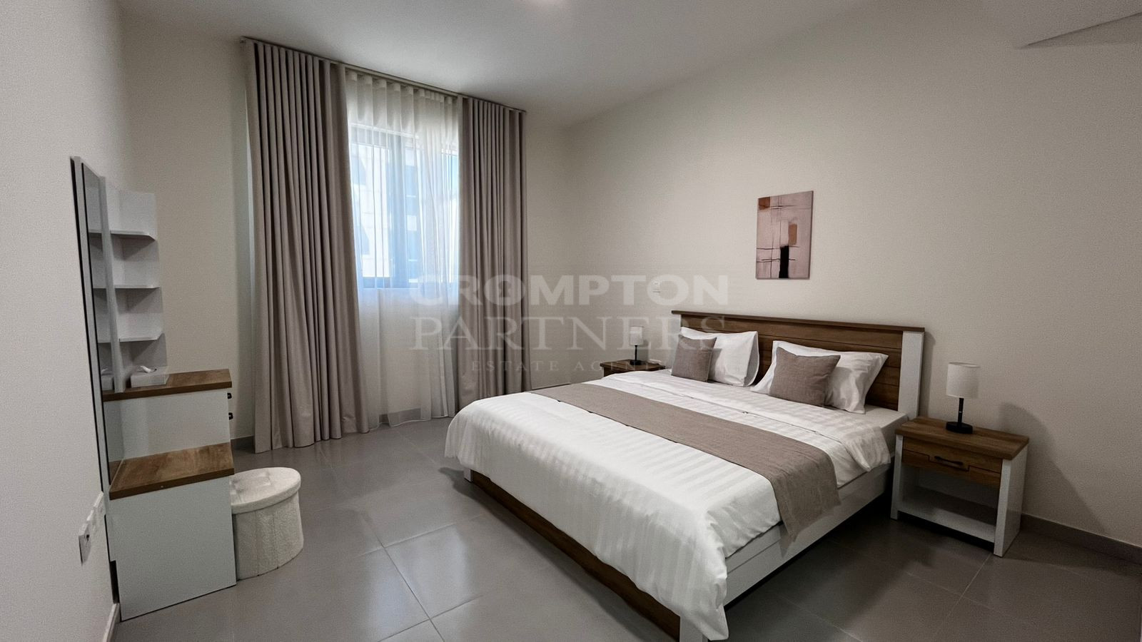 Furnished | Spacious | Utilities Included - Photo 4
