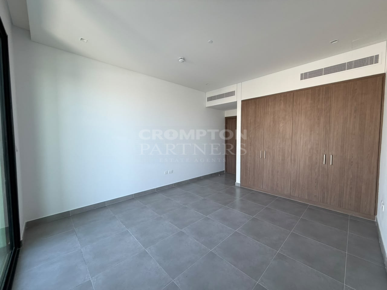 Single Row | Type SB Stand Alone | Rented - Photo 5