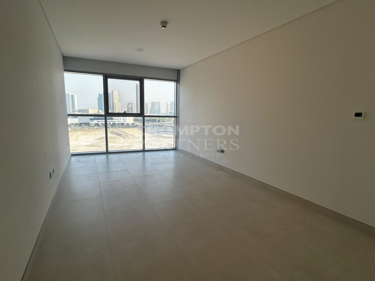Actual Unit Photos | Large Layout | Vacant - Photo 4