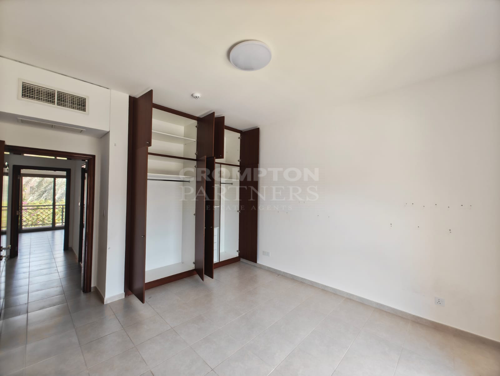Premium Layout l Vacant and Ready to Move - Photo 4