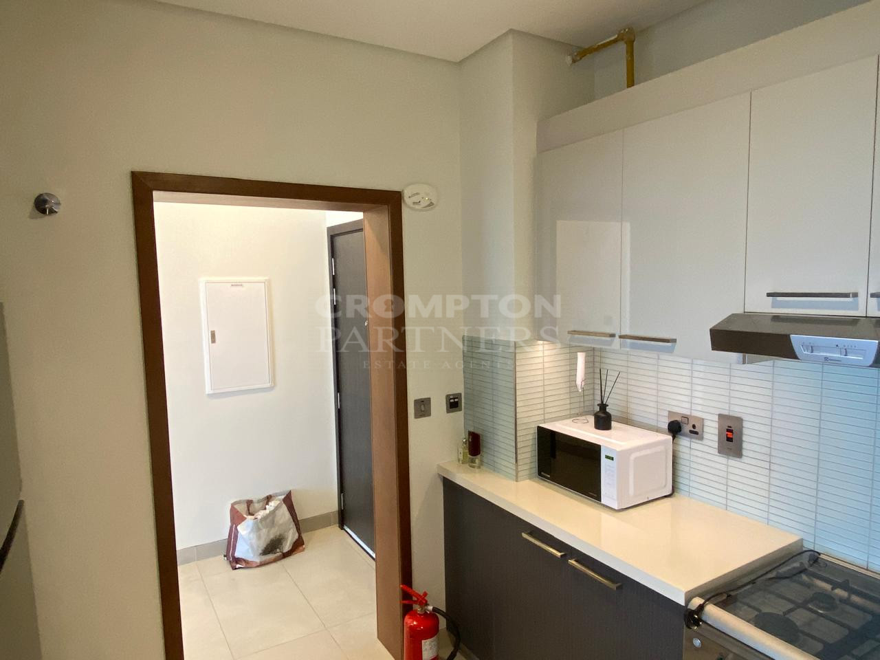 Well Maintained|Spacious Unit|Best Location - Photo 5
