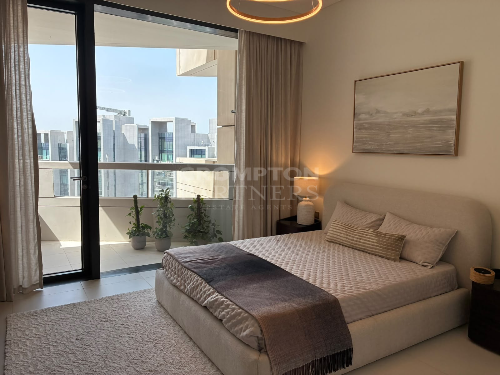 No Agency fee | Canal+Skyline Views | Large 3BR - Photo 4
