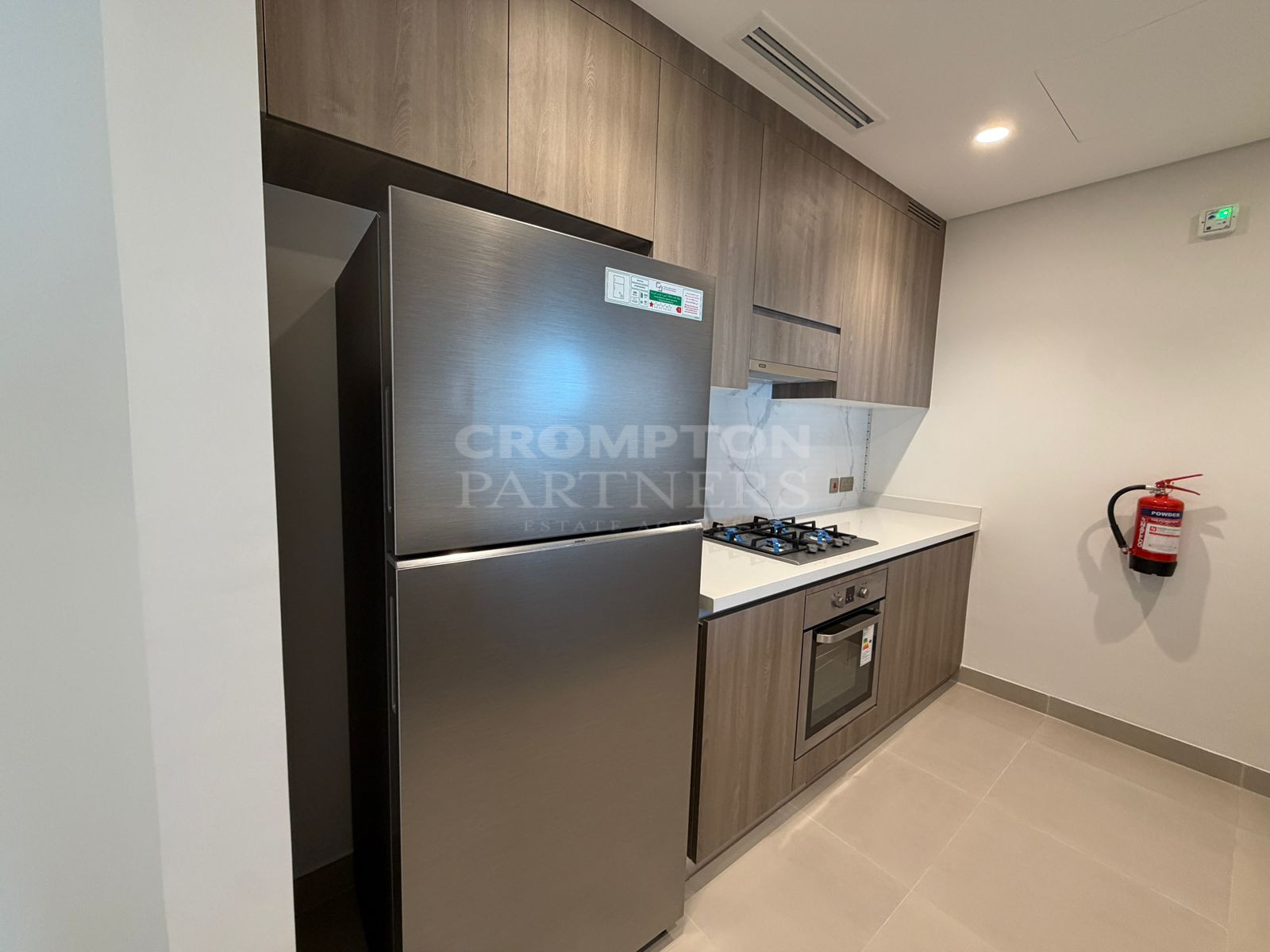 Luxurious Fully Furnished 1 Bedroom Apartment - Photo 5