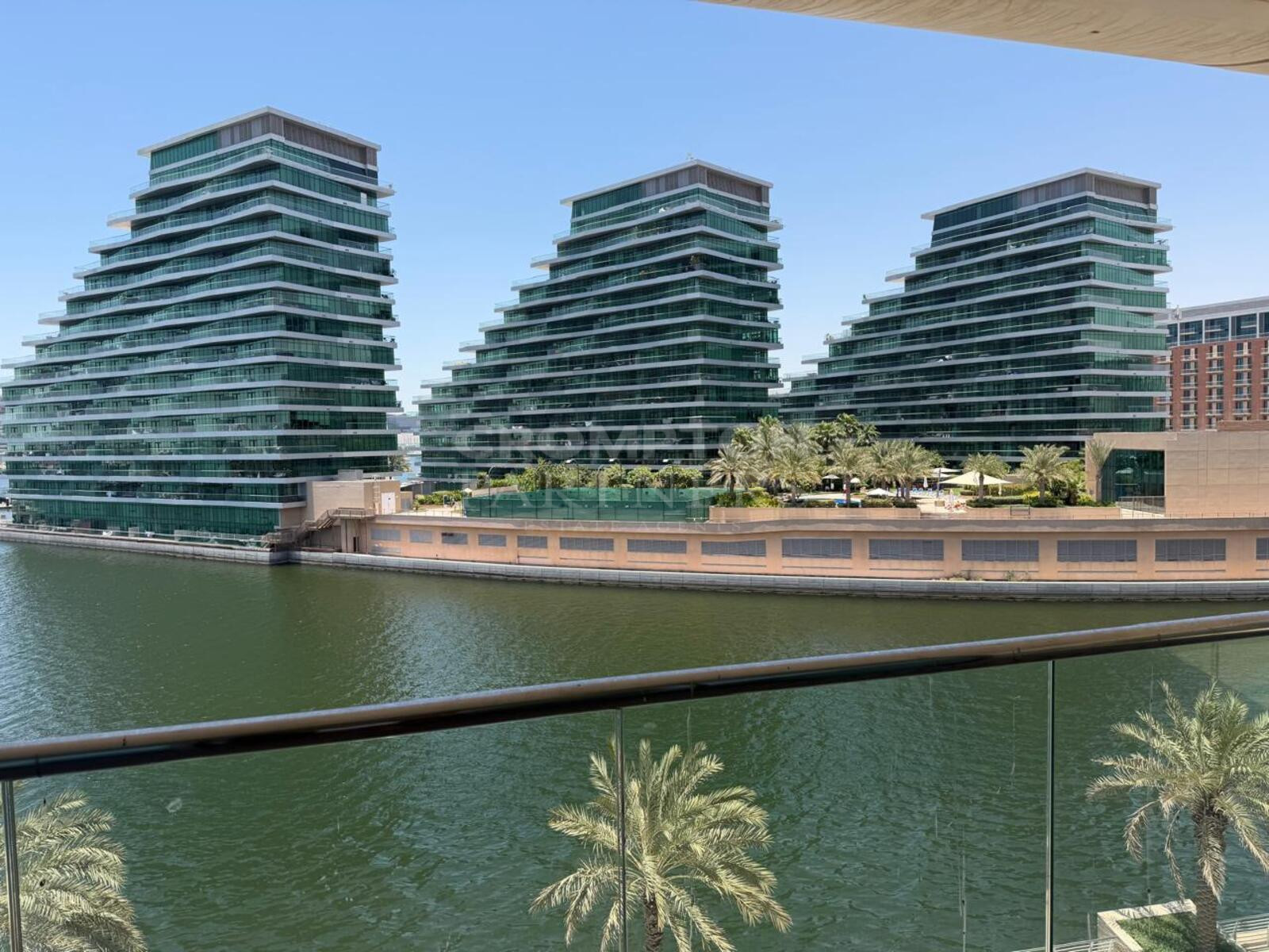 Full Sea View 3BR Apt | Vacant Soon | Spacious | - Photo 2
