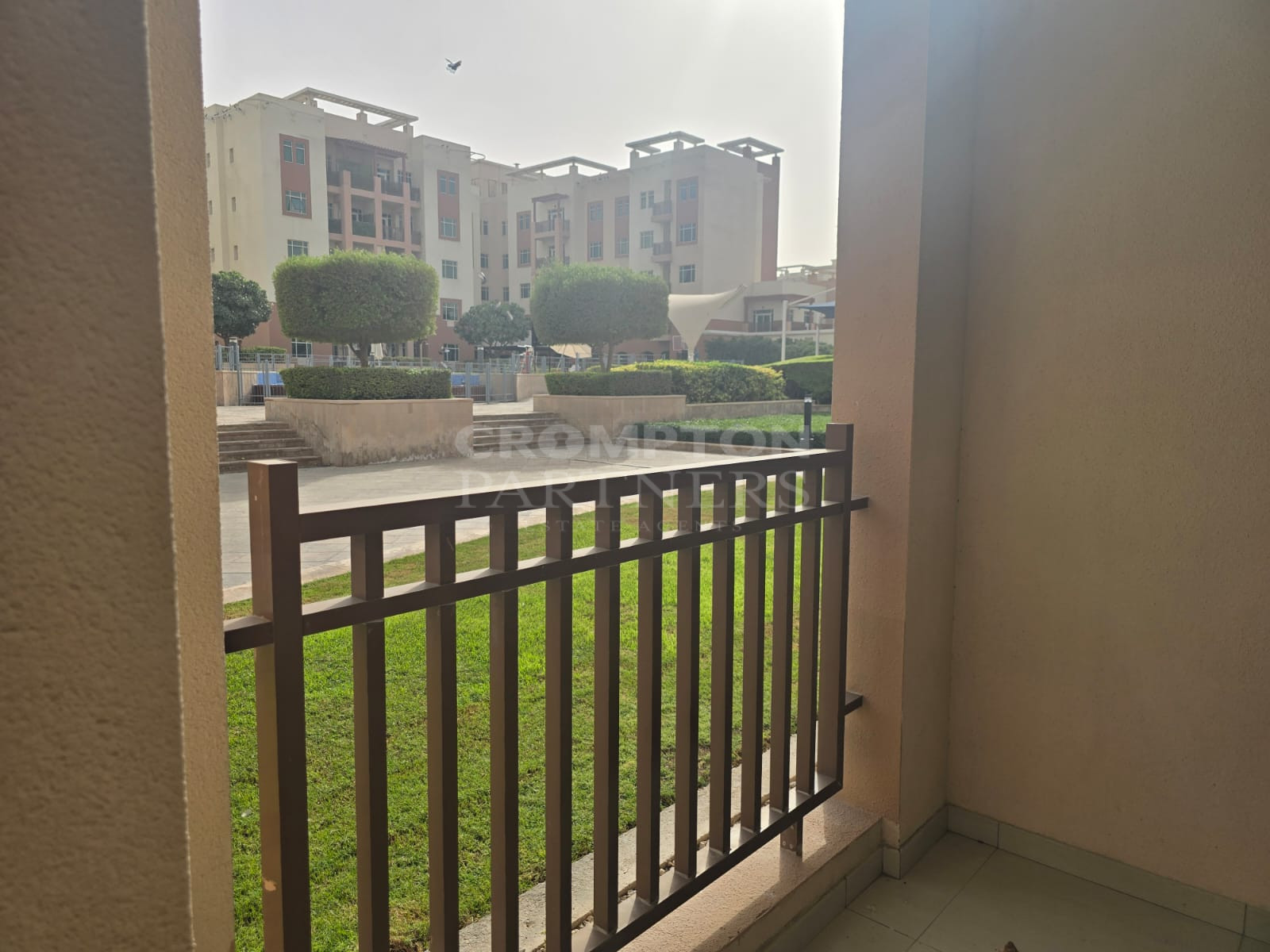Waha building | Ground Floor | Well Maintained - Photo 3