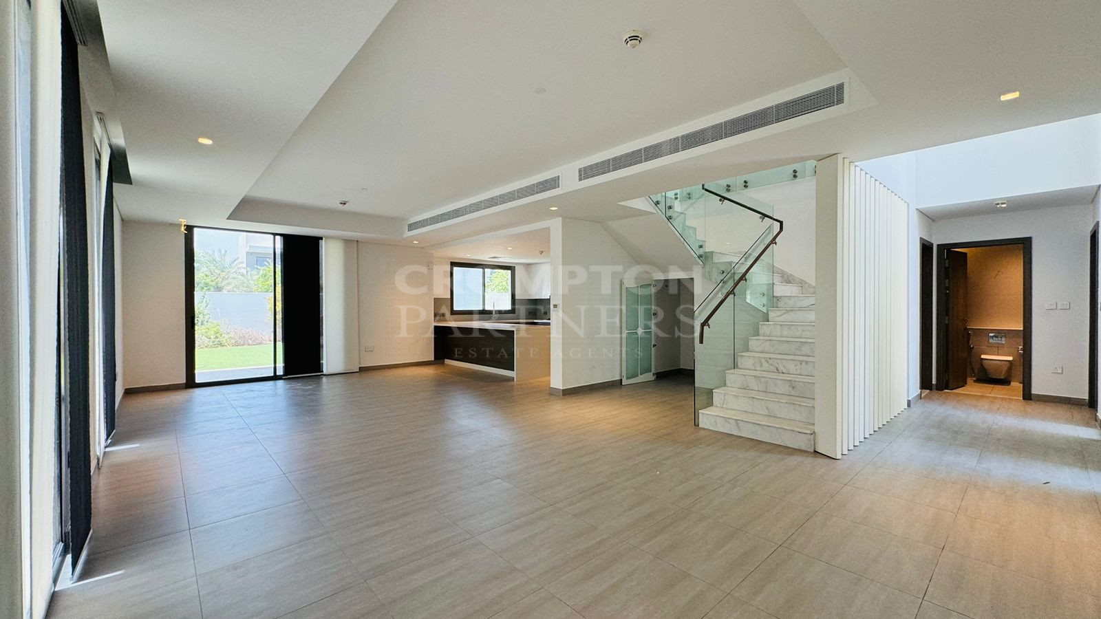 Ready To Move In | Spacious | Great Family Home - Photo 3