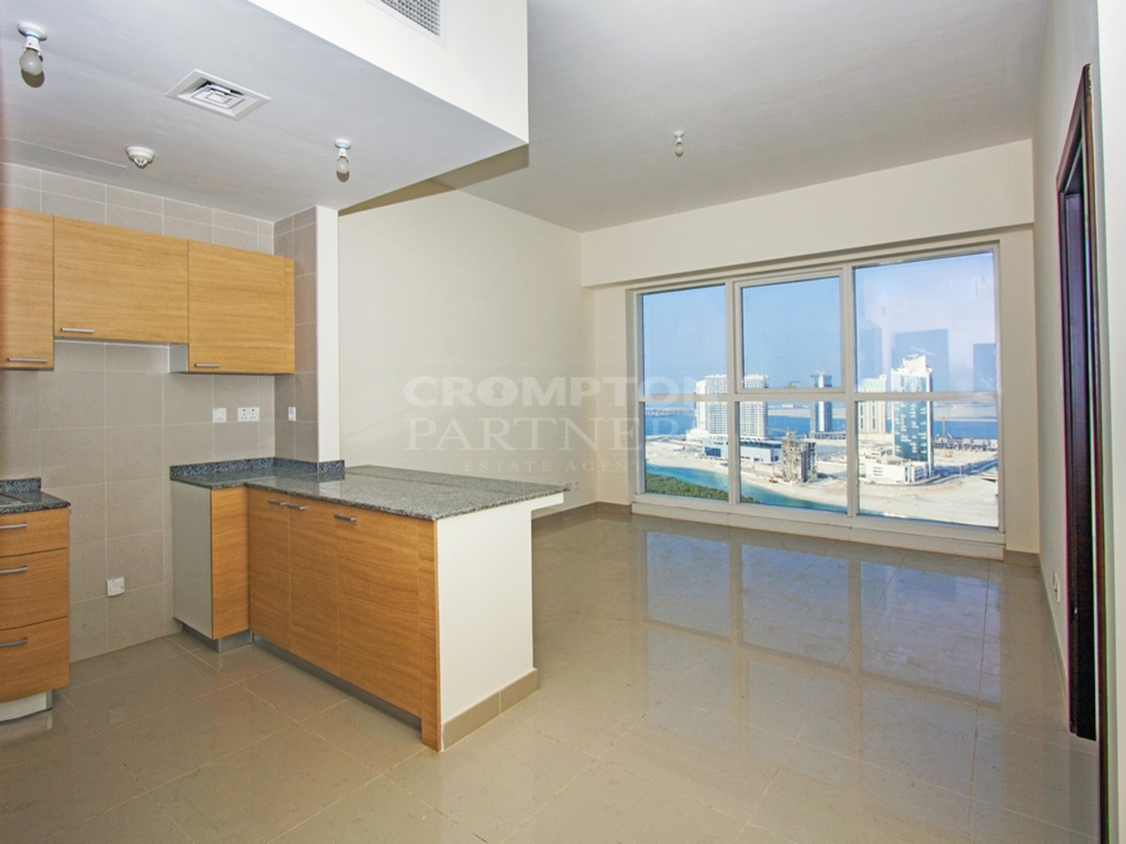 Prime 1BR | Exclusive High Floor | Investor Deal - Photo 4