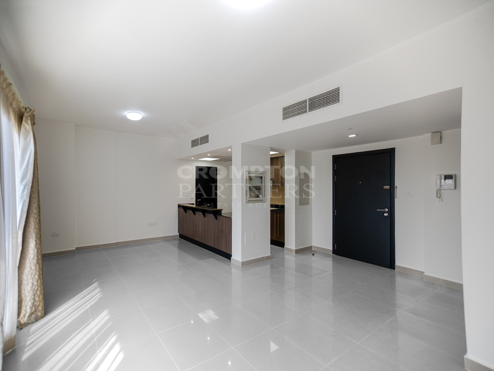 Vacant I 3BR+Maid I Open kitchen | Move-In Ready - Photo 5
