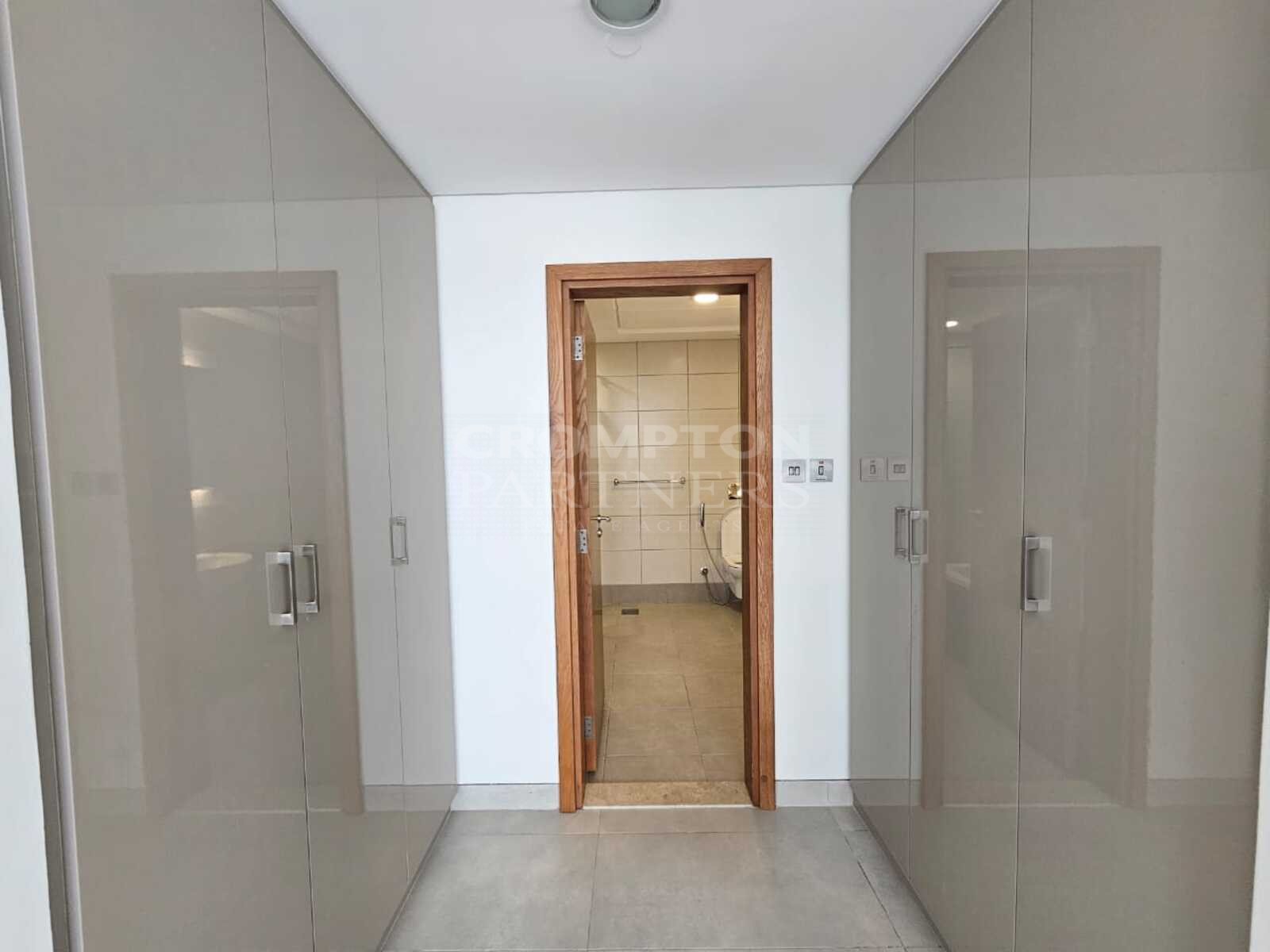 Full Sea View | Largest Layout | Well Maintained - Photo 3