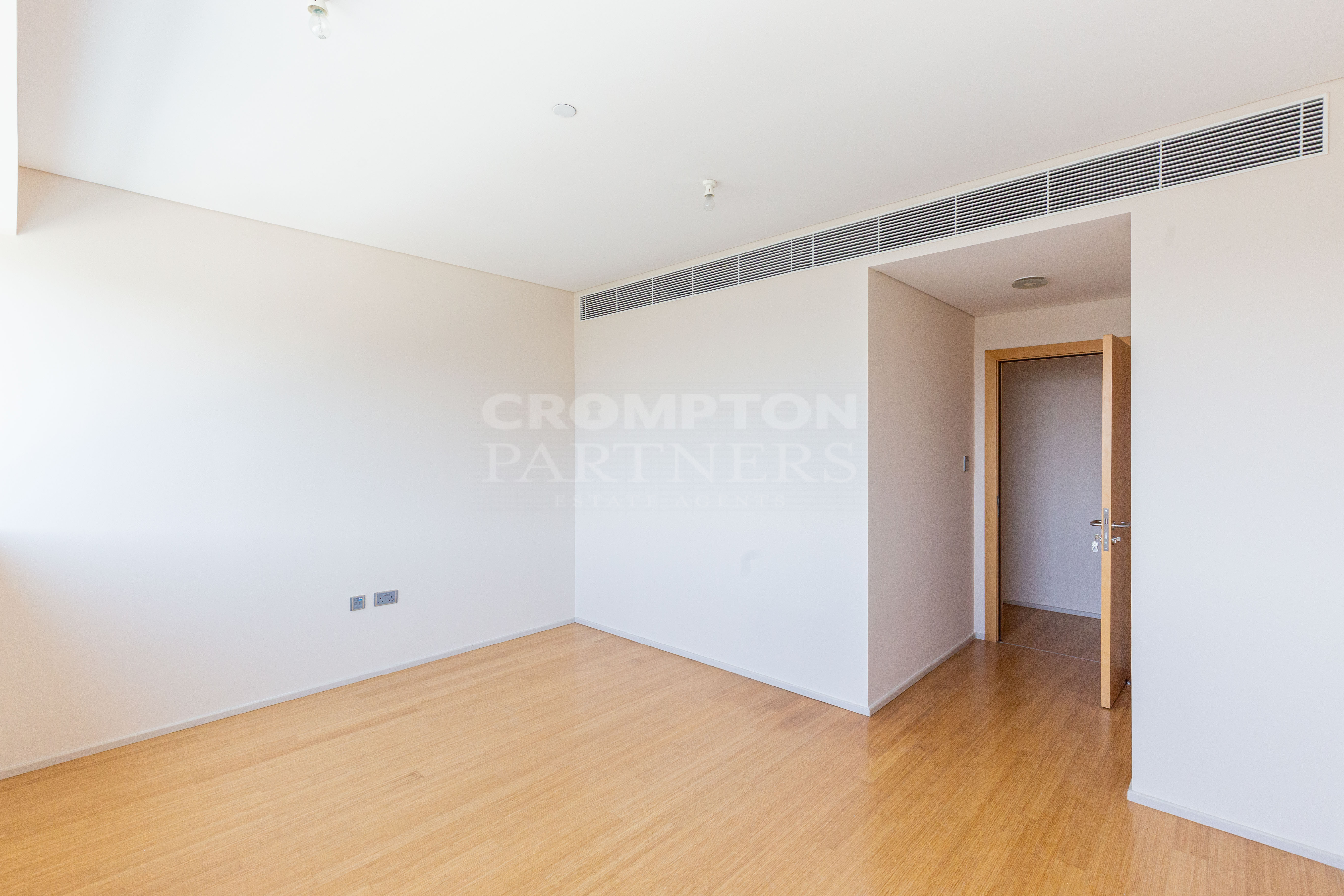 Spacious 3BR+Maid | Corner Unit | Community View - Photo 5