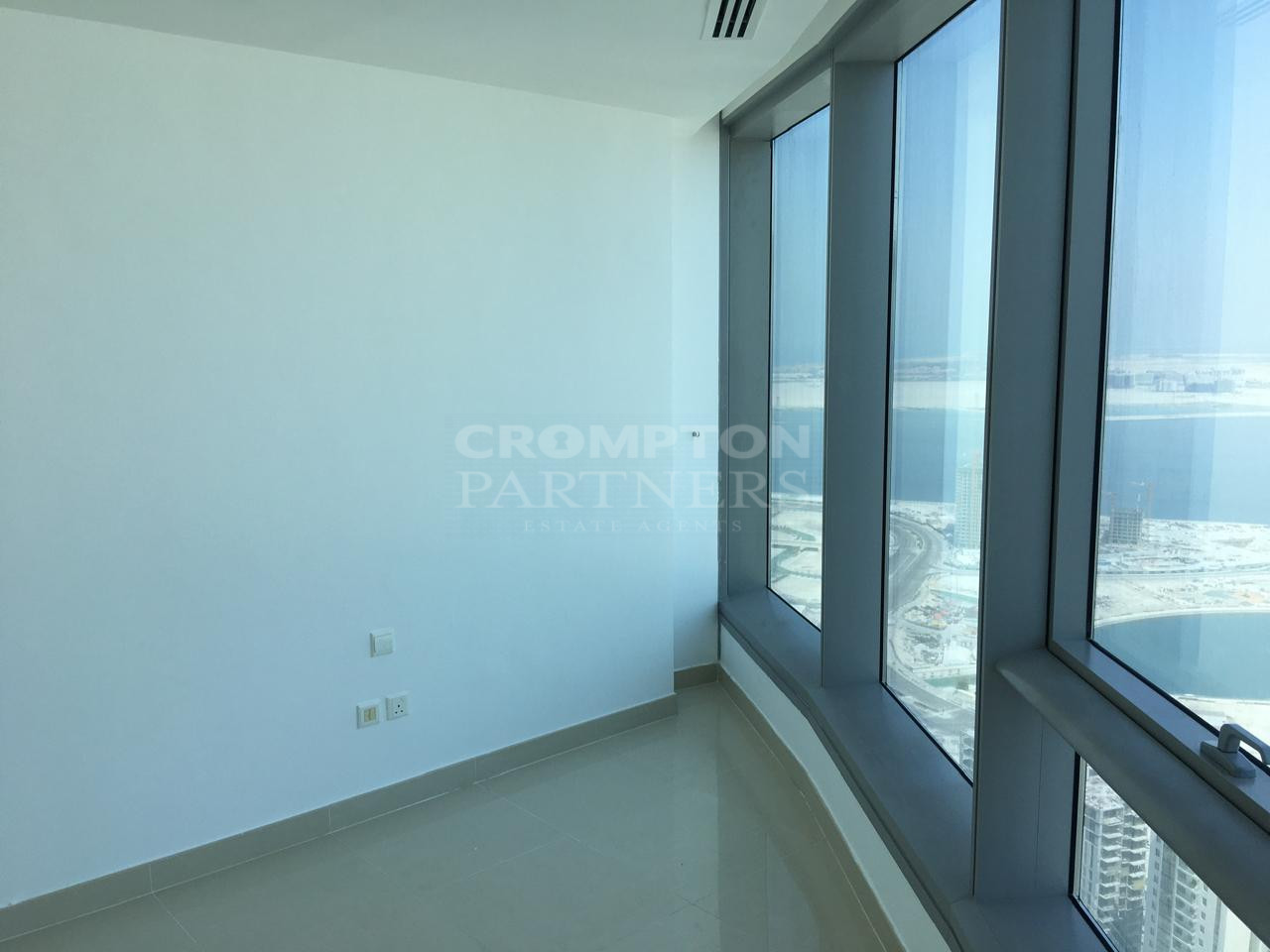 Spacious | High Floor With Mesmerizing Views - Photo 4