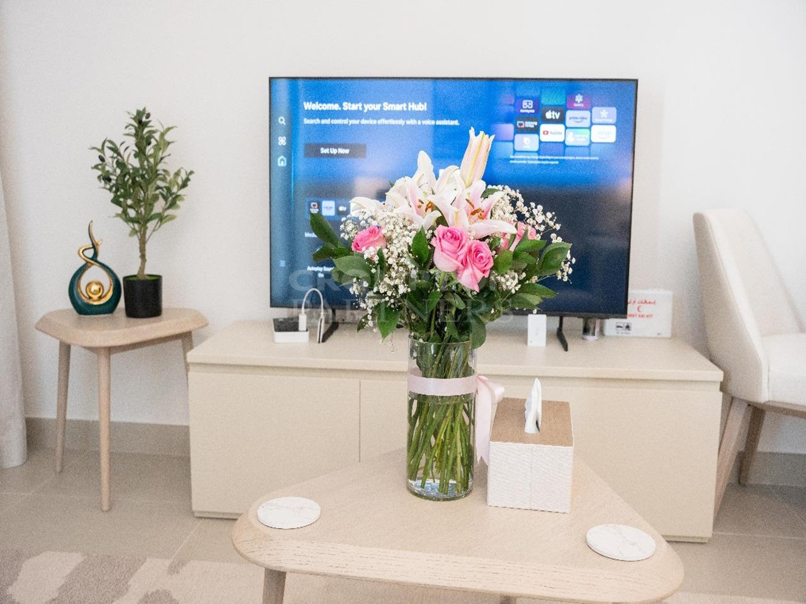 Stylish Studio | Airbnb-Ready | Prime Investment - Photo 3