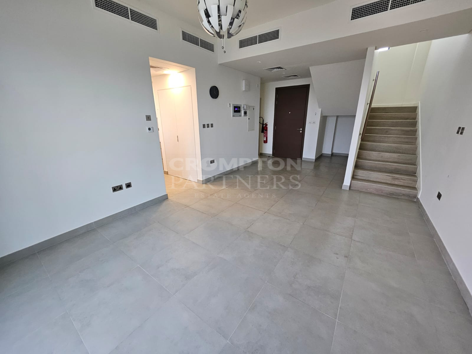 Upgraded Unit | Owner Occupied | Noya Viva - Photo 3